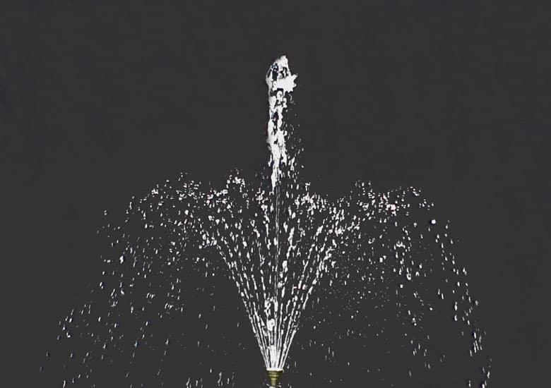 Fuentes Laminares en Plaza